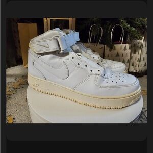 Nike Uptown White High-Tops